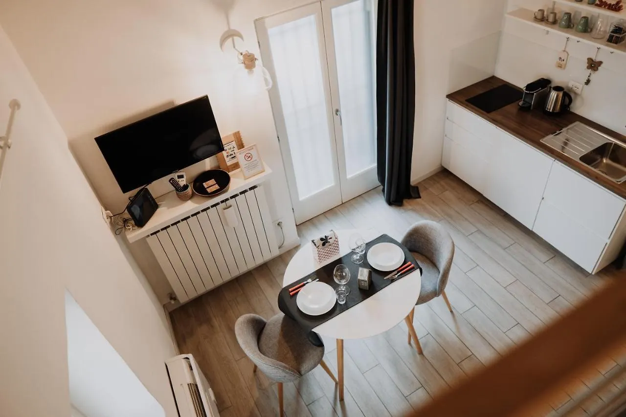 Casa Mysa - Apartment Costa di Mezzate Italy